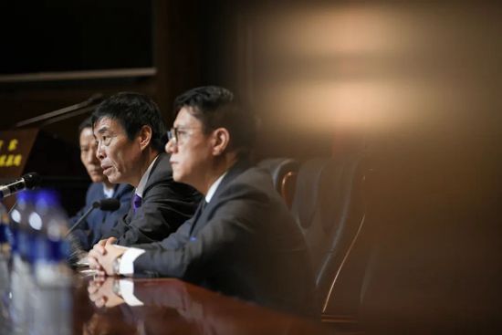 Sofascore根据球员评分列出了2023年西甲最佳阵容，格列兹曼、巴尔韦德、久保建英、德容在列，其中格列兹曼以7.74分当选最佳球员。